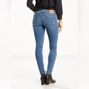 Levi’s 711 Women’s Skinny Jeans